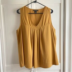 A Pea in the Pod Mustard V-Neck Maternity Tank, Large